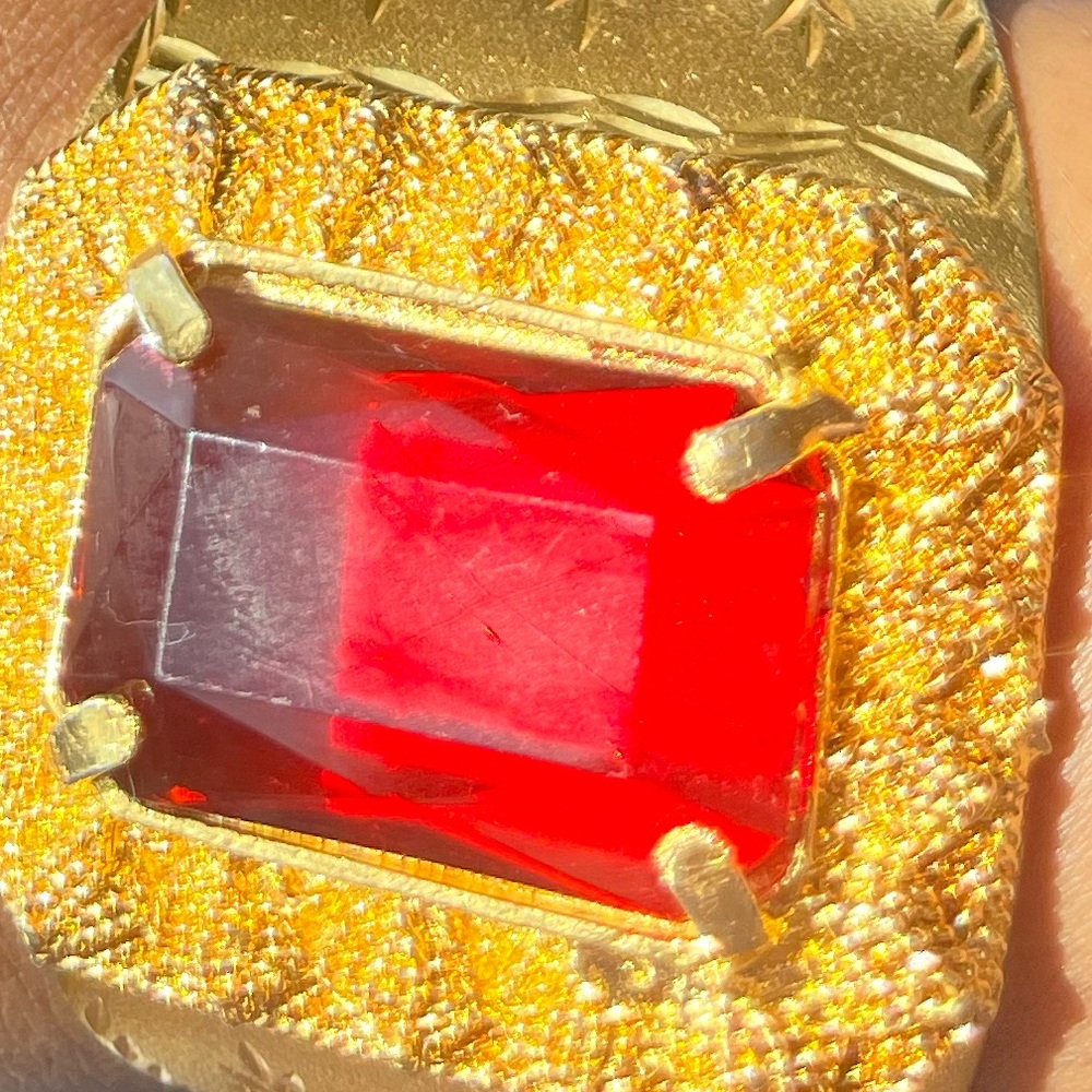 Custom made red Nefertiti bangle aesthetic - Picture 3 of 3